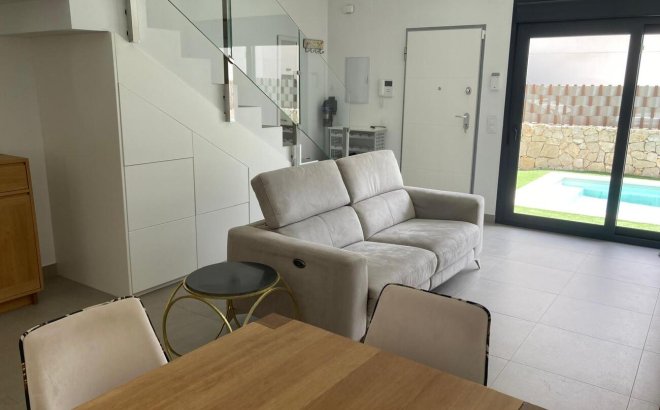 Revente - Semi Detached -
Pilar de la Horadada - Costa Blanca