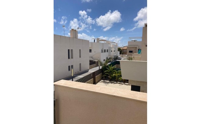 Revente - Semi Detached -
Pilar de la Horadada - Costa Blanca