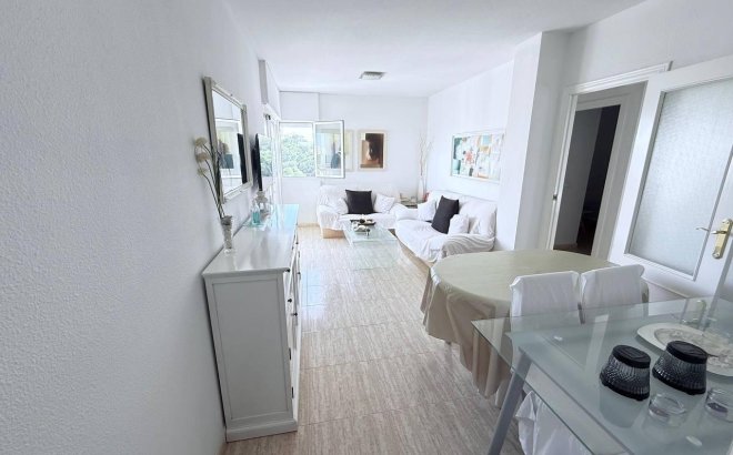 Resale - Apartment -
Orihuela Costa - Campoamor