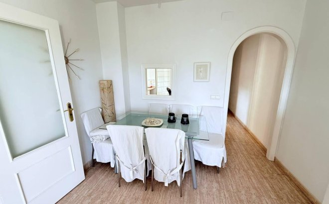 Resale - Apartment -
Orihuela Costa - Campoamor