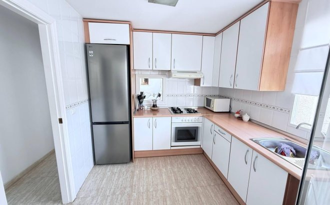 Resale - Apartment -
Orihuela Costa - Campoamor