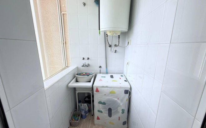 Resale - Apartment -
Orihuela Costa - Campoamor