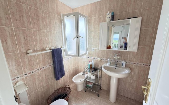 Resale - Apartment -
Orihuela Costa - Campoamor