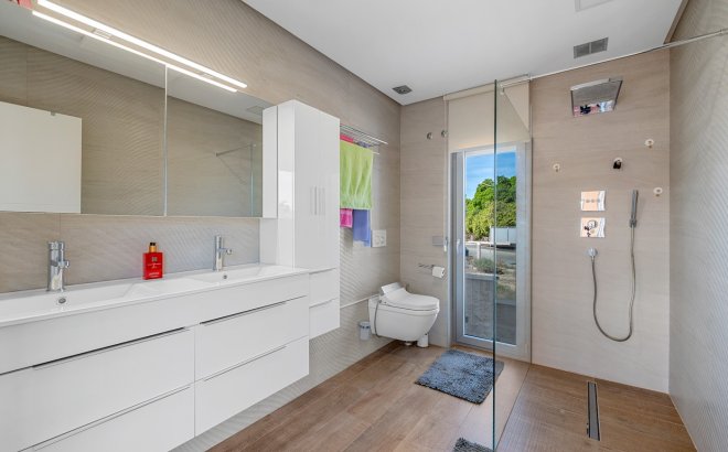 Resale - Villa -
Benijofar - Costa Blanca