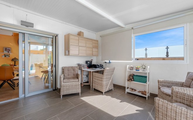 Resale - Villa -
Benijofar - Costa Blanca