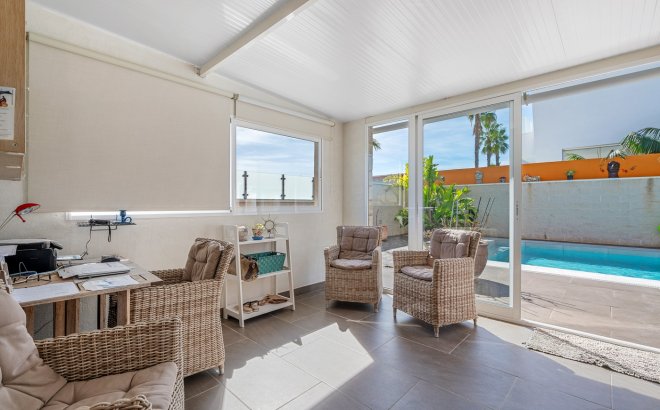 Resale - Villa -
Benijofar - Costa Blanca