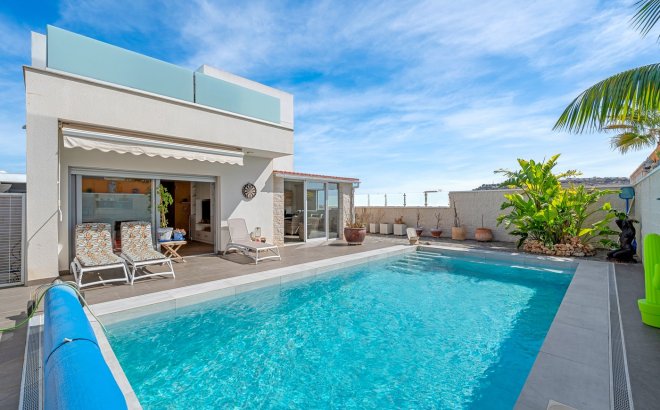 Resale - Villa -
Benijofar - Costa Blanca