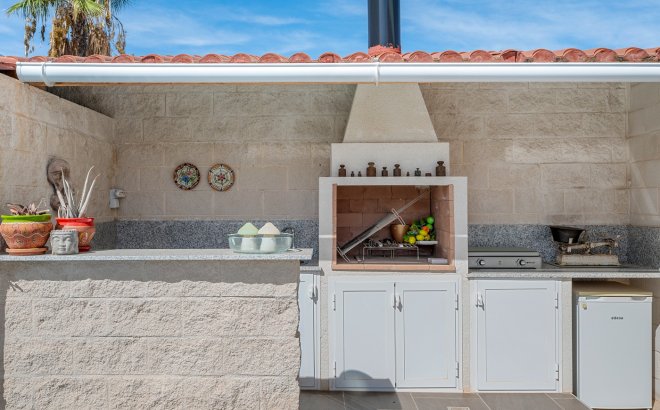 Resale - Villa -
Benijofar - Costa Blanca