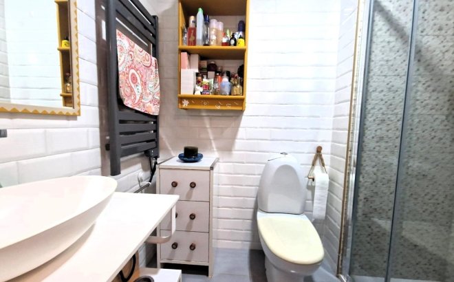 Resale - Apartment -
Orihuela Costa - Playa Flamenca