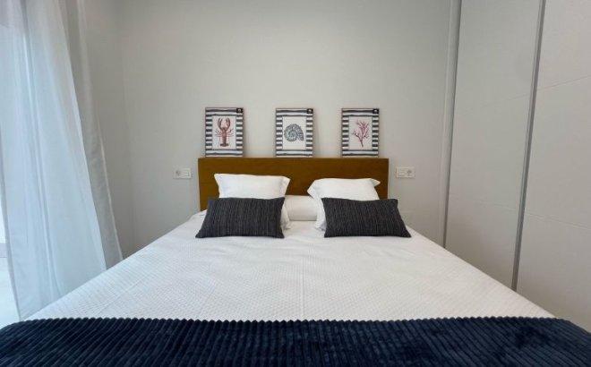 Resale - Villa -
Orihuela Costa - Costa Blanca