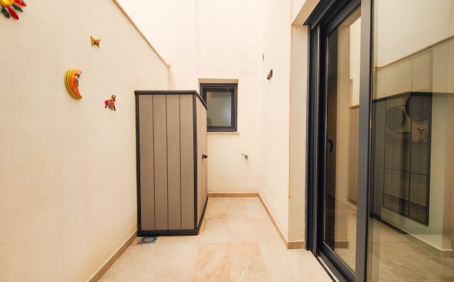 Resale - Apartment -
Orihuela Costa - Costa Blanca