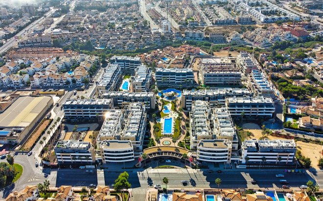 Resale - Apartment -
Playa Flamenca - Costa Blanca