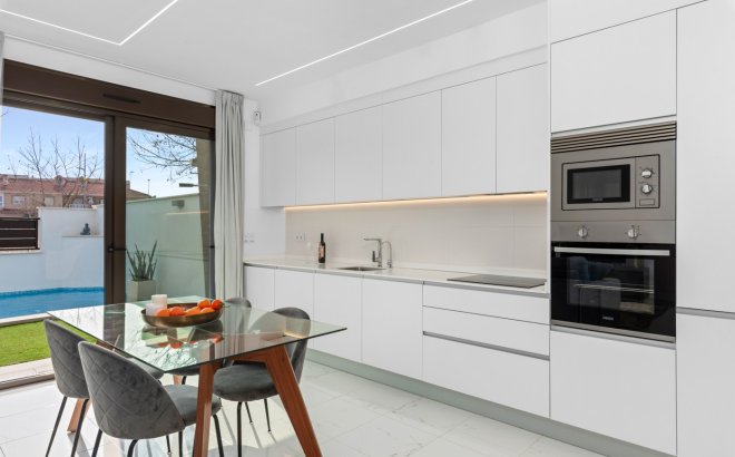 Herverkoop - Villa -
Pilar de la Horadada - Costa Blanca