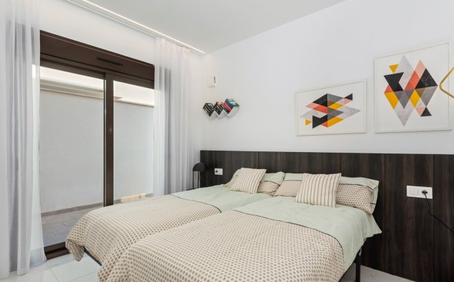 Herverkoop - Villa -
Pilar de la Horadada - Costa Blanca