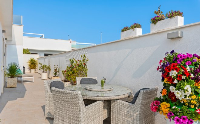 Herverkoop - Villa -
Pilar de la Horadada - Costa Blanca