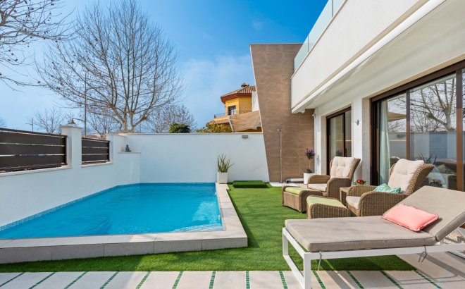 Herverkoop - Villa -
Pilar de la Horadada - Costa Blanca