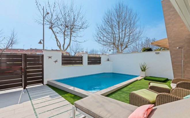 Herverkoop - Villa -
Pilar de la Horadada - Costa Blanca