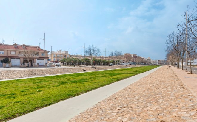 Herverkoop - Villa -
Pilar de la Horadada - Costa Blanca