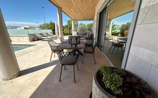 Resale - Villa -
Benijofar - Costa Blanca