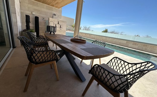 Resale - Villa -
Benijofar - Costa Blanca