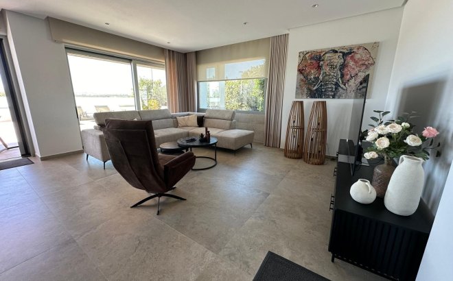 Resale - Villa -
Benijofar - Costa Blanca