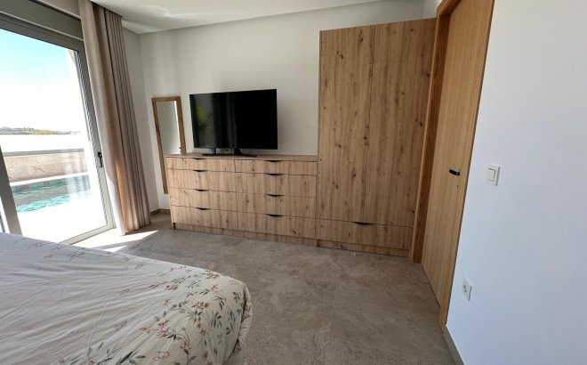 Resale - Villa -
Benijofar - Costa Blanca