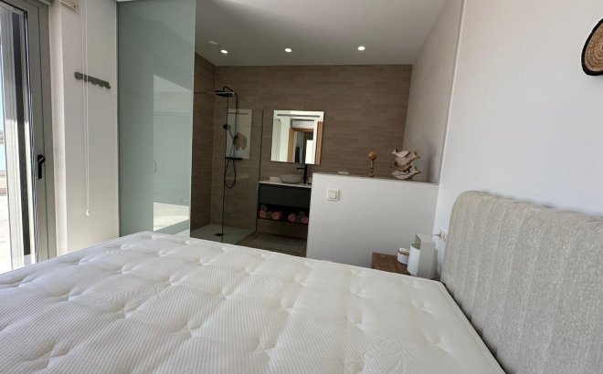 Resale - Villa -
Benijofar - Costa Blanca