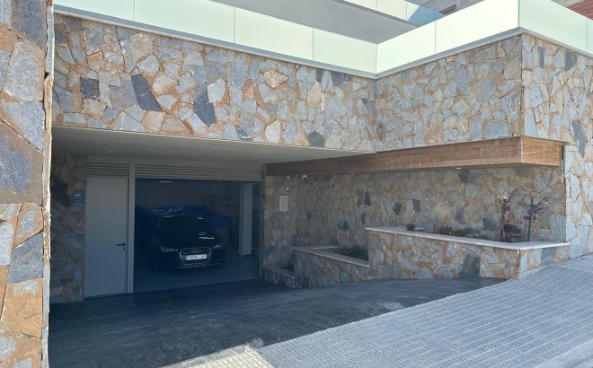 Resale - Villa -
Benijofar - Costa Blanca