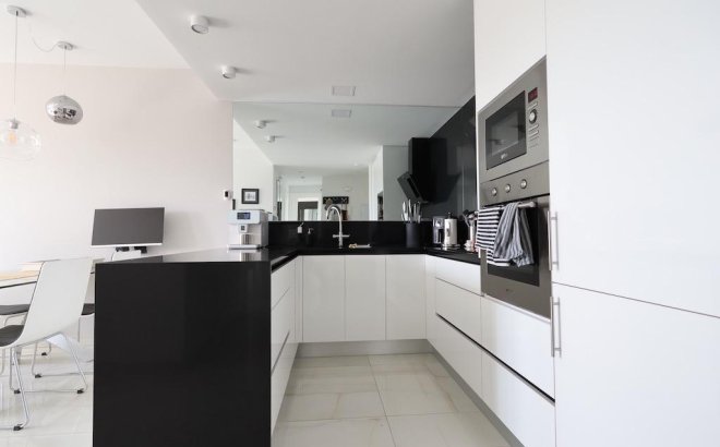 Revente - Appartement -
Orihuela Costa - Costa Blanca