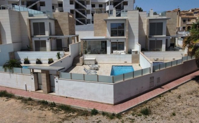 Resale - Villa -
Orihuela Costa - Costa Blanca