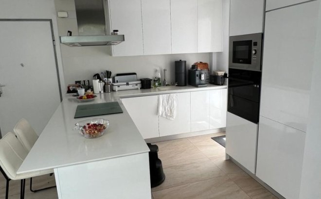 Resale - Villa -
Orihuela Costa - Costa Blanca