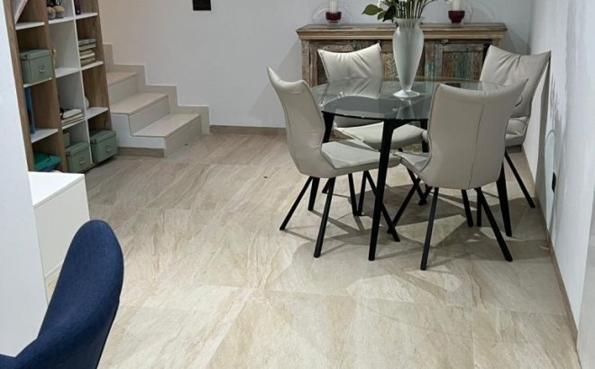 Resale - Villa -
Orihuela Costa - Costa Blanca