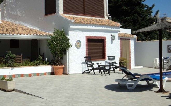 Resale - Villa -
Orihuela Costa - Costa Blanca