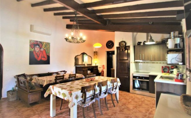 Resale - Villa -
Orihuela Costa - Costa Blanca