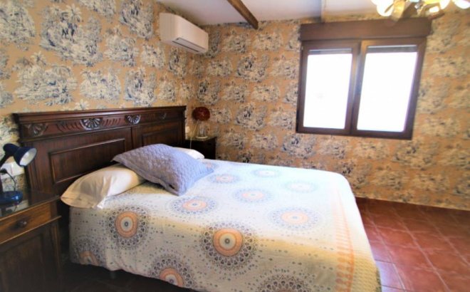 Resale - Villa -
Orihuela Costa - Costa Blanca