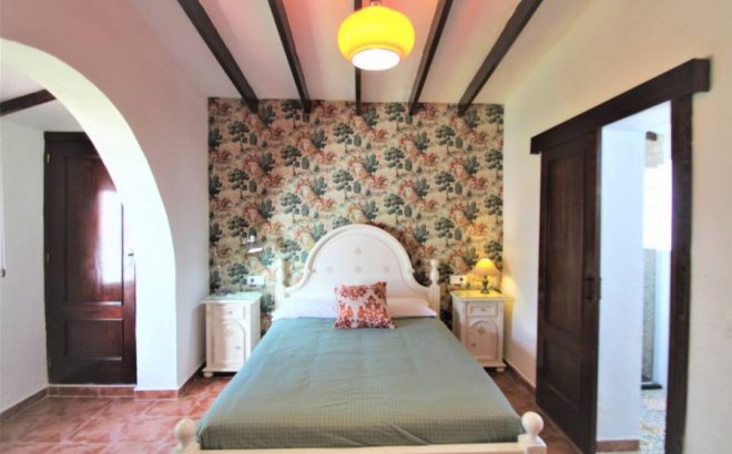 Resale - Villa -
Orihuela Costa - Costa Blanca