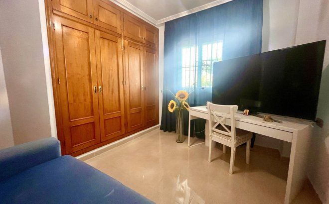 Resale - Apartment -
Cabo Roig - Costa Blanca