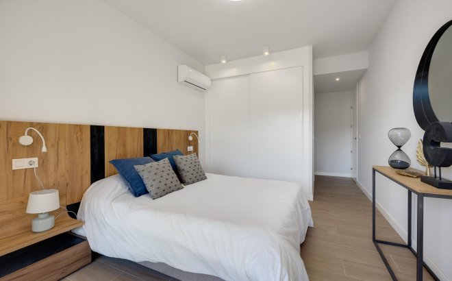 Herverkoop - Appartement -
Orihuela Costa - Villamartín-las Filipinas