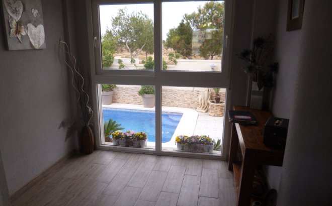 Resale - Villa -
Playa Flamenca - Costa Blanca