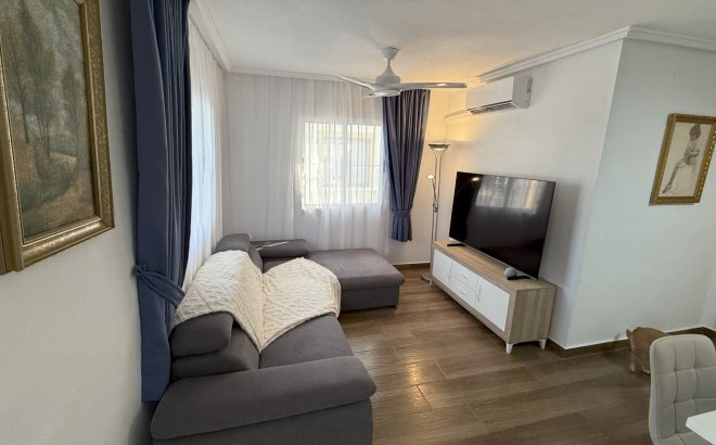 Resale - Villa -
Orihuela Costa - Costa Blanca