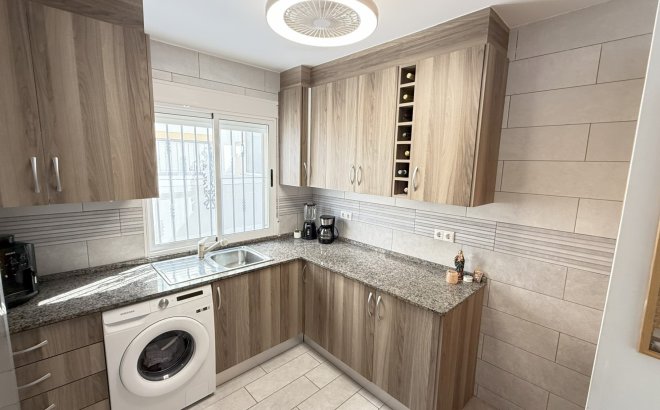 Resale - Villa -
Orihuela Costa - Costa Blanca