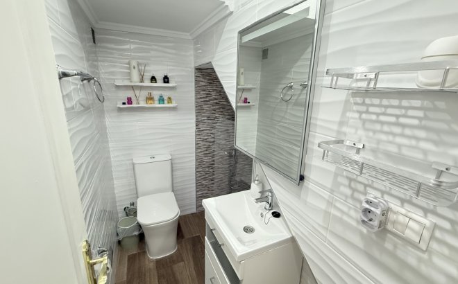 Resale - Villa -
Orihuela Costa - Costa Blanca