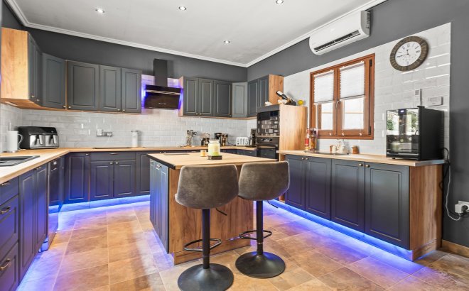 Resale - Country House -
Torremendo - Costa Blanca