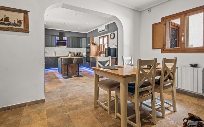 Resale - Country House -
Torremendo - Costa Blanca