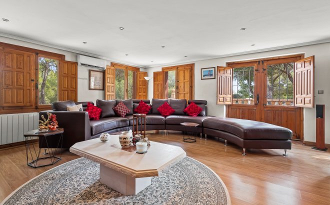 Resale - Country House -
Torremendo - Costa Blanca