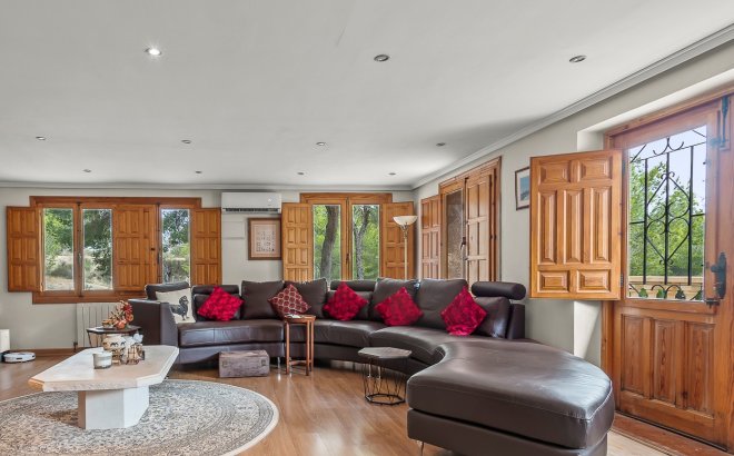 Resale - Country House -
Torremendo - Costa Blanca