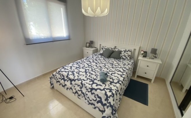 Resale - Town House -
San Miguel de Salinas - Inland