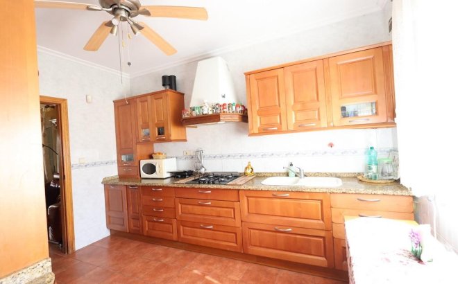Resale - Villa -
Orihuela Costa - Costa Blanca