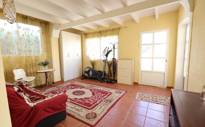 Resale - Villa -
Orihuela Costa - Costa Blanca