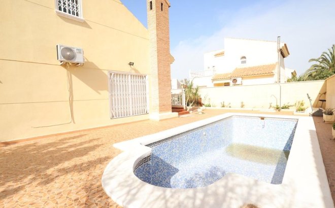 Resale - Villa -
Orihuela Costa - Costa Blanca